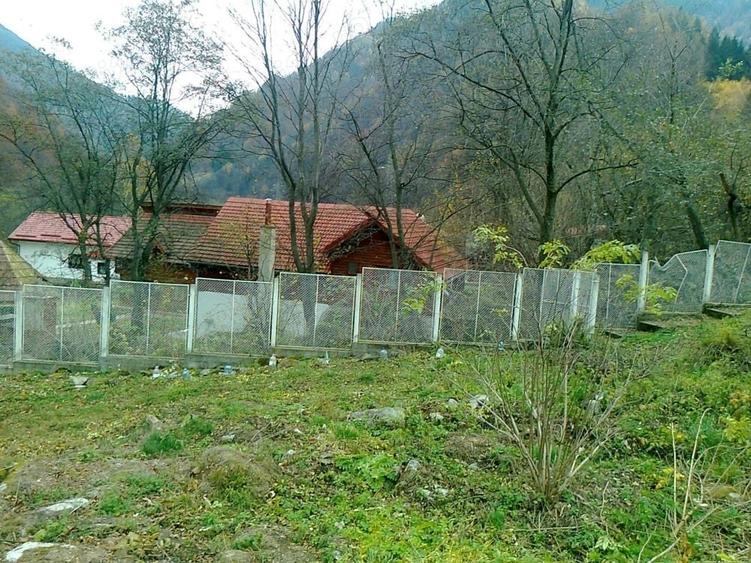 Teren de 2700 mp, în Central