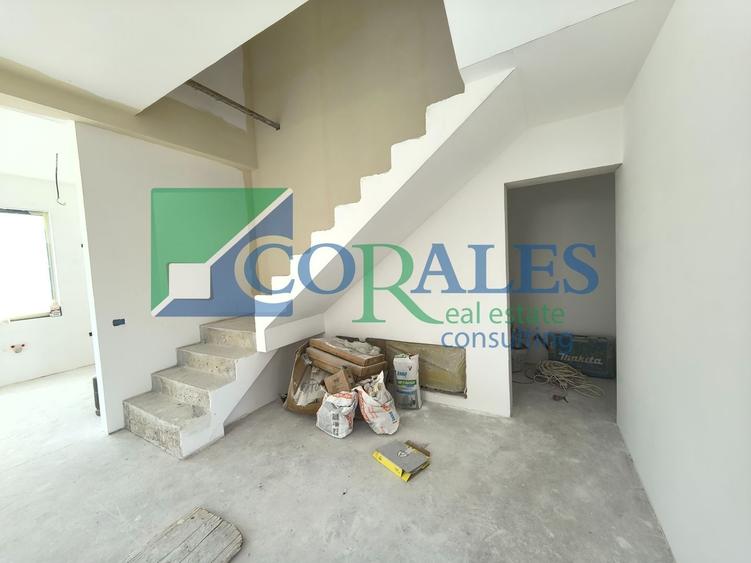 Duplex cu 4 camere cu Canalizare în Dumbrăvița