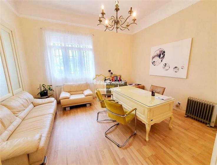 Casă cu 5 camere cu Teren 177 Mp în Dacia