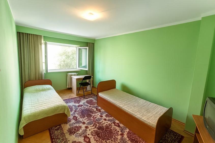 Apartament cu 4 camere, mobilat în Hipodrom 3