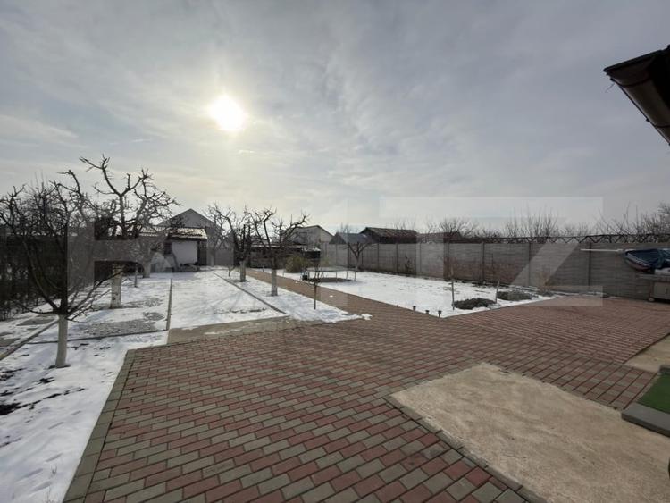Casă individuală cu 5 camere cu Canalizare în Exterior Est