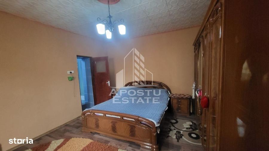 Casa individuala cu 6 camere,2 bai,teren de 1017 mp Pischia Central - 18