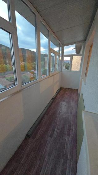 Apartament cu 3 camere decomandat în Sud