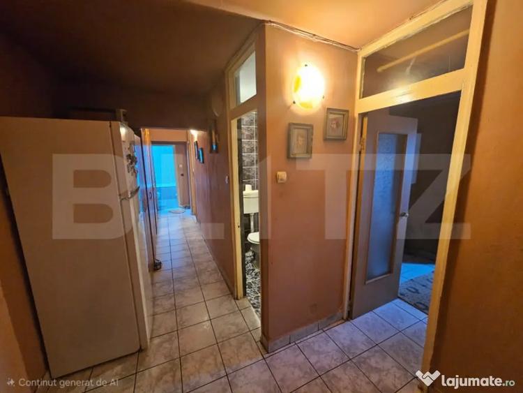 Apartament cu 3 camere decomandat în Cetate
