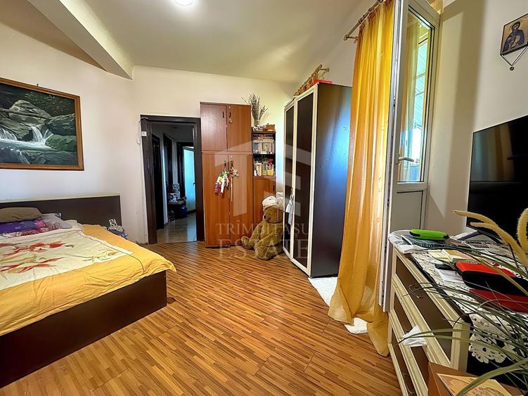 Apartament cu 4 camere semidecomandat, mobilat în Cișmigiu