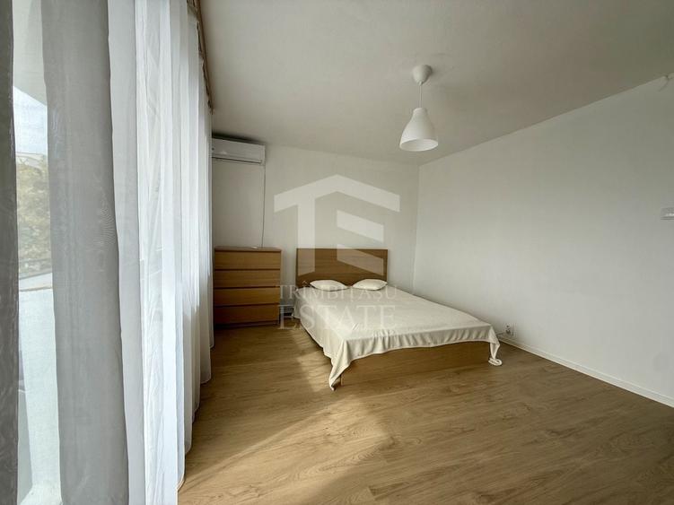 Apartament cu 3 camere decomandat, mobilat în Complex Studențesc