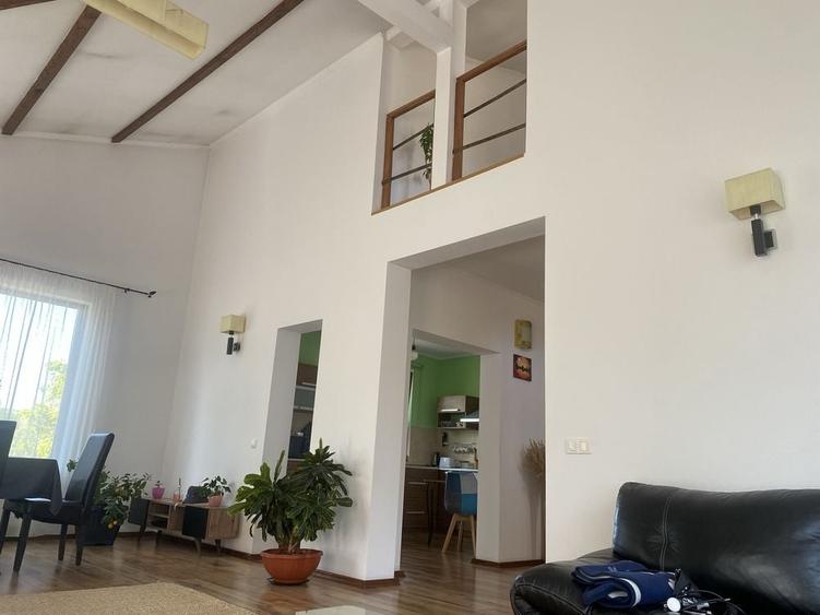 Casă cu 4 camere în Gârceiu