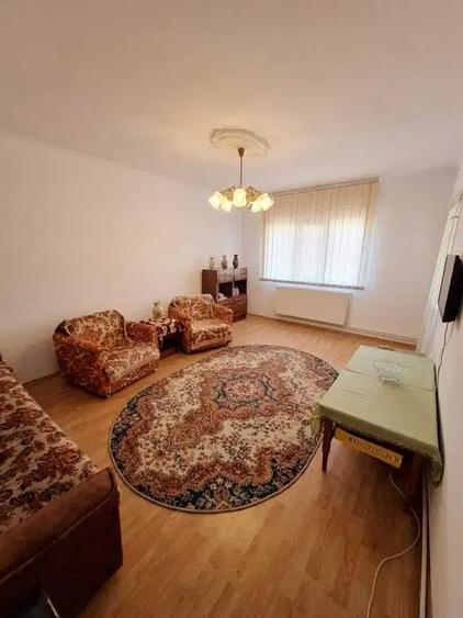 Apartament cu 2 camere decomandat, mobilat în Radu Negru