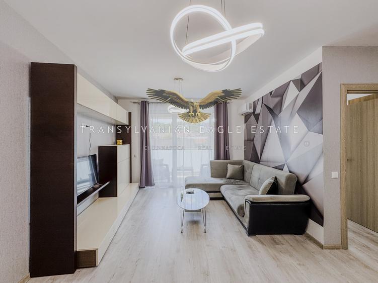 Apartament cu 2 camere semidecomandat, mobilat în Central