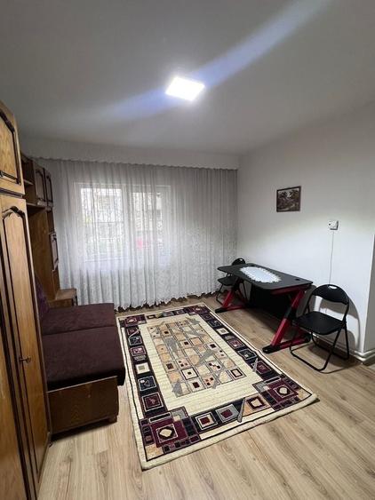 Garsonieră semidecomandată în Stana