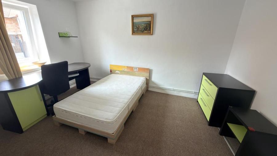 Casa 3 camere la cheie + curte 160mp în Avrig - 4