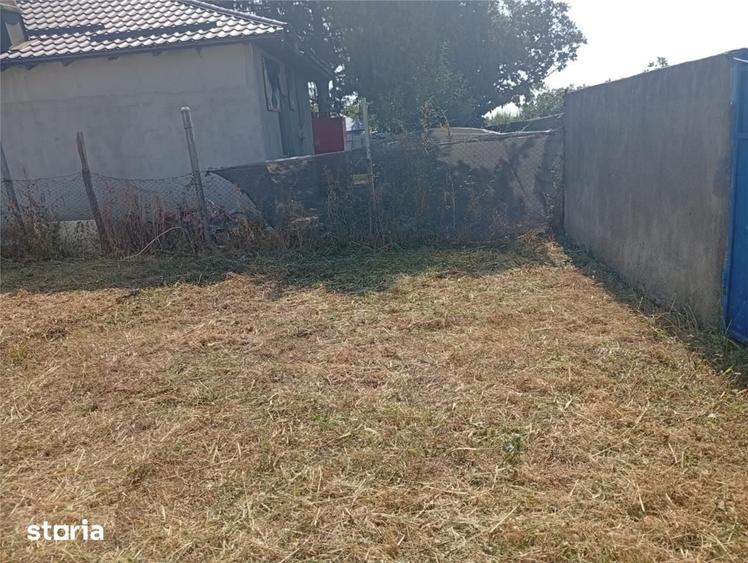 Casă cu 3 camere cu Teren 856 Mp în Central