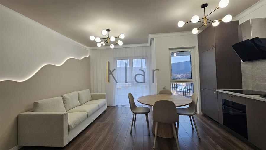 Apartament cu 3 camere semidecomandat, mobilat în Florești