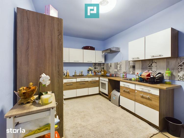 Casă cu 3 camere cu Teren 1065 Mp în Central