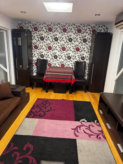 Apartament cu 2 camere semidecomandat în Calea Galați