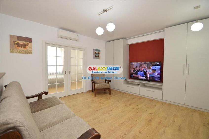 Apartament cu 3 camere semidecomandat, mobilat în Ștefan cel Mare