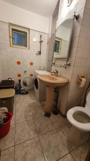 Apartament cu 4 camere decomandat în Bălcescu