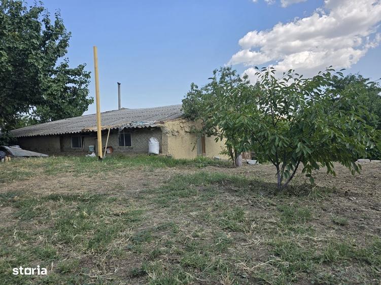 Casă cu 4 camere în Cerna