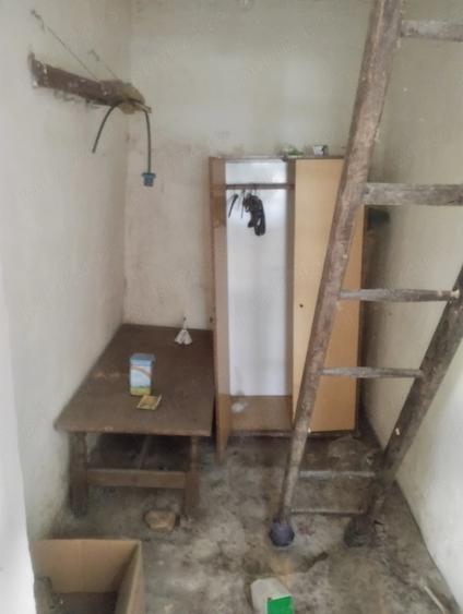 Casă cu 2 camere cu Teren 700 Mp în Câlnic