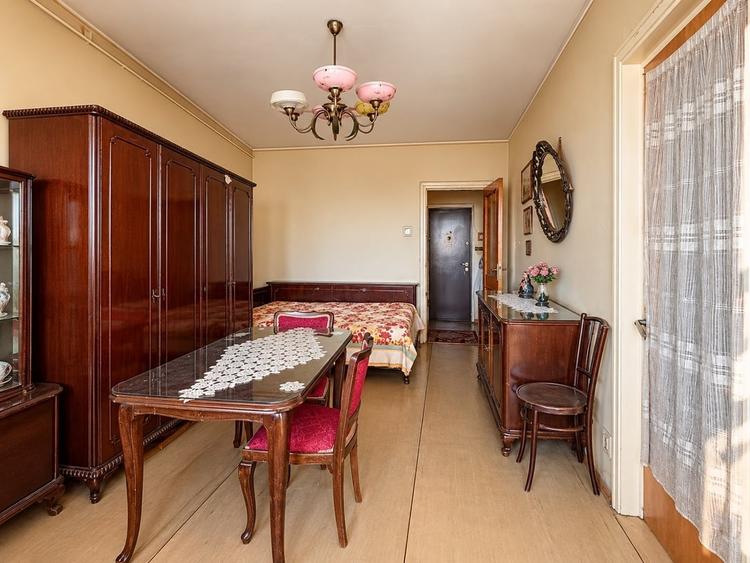 Apartament cu 3 camere circular în Drumul Taberei