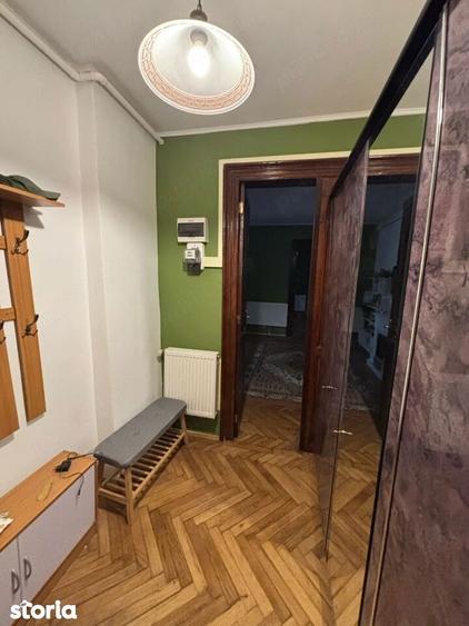 Apartament cu 2 camere nedecomandat în Centrul Civic