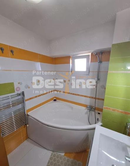 Apartament cu 3 camere, mobilat în Aradului