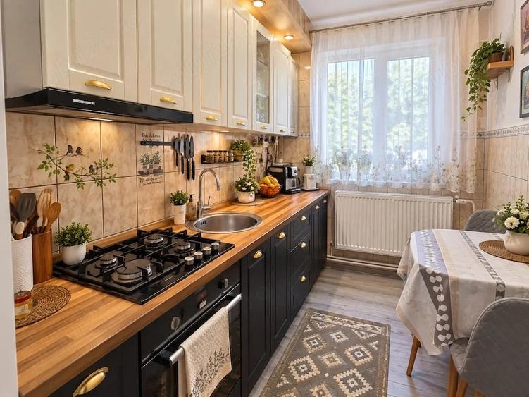 Apartament cu 2 camere decomandat în Central