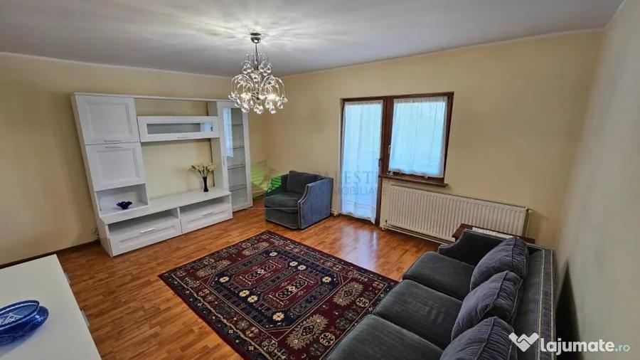 Apartament cu 3 camere decomandat în Răcădău