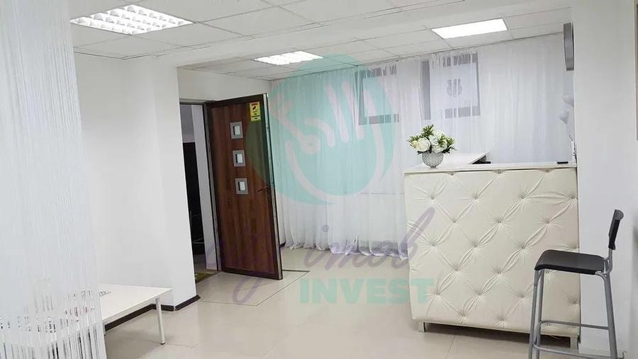 Apartament cu 4 camere semidecomandat în Cotroceni