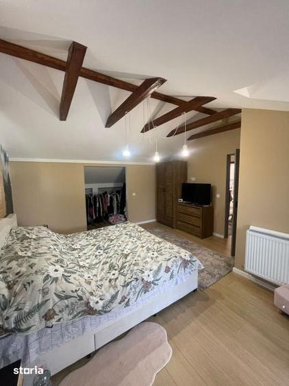 Casă cu 5 camere cu Teren 720 Mp în Central