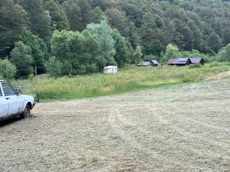 Teren de 555 mp, în Central