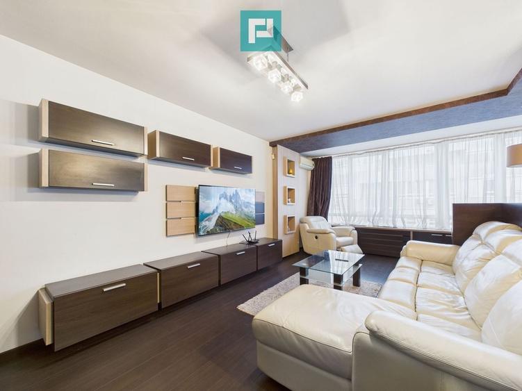 Apartament cu 3 camere semidecomandat, mobilat în UTA