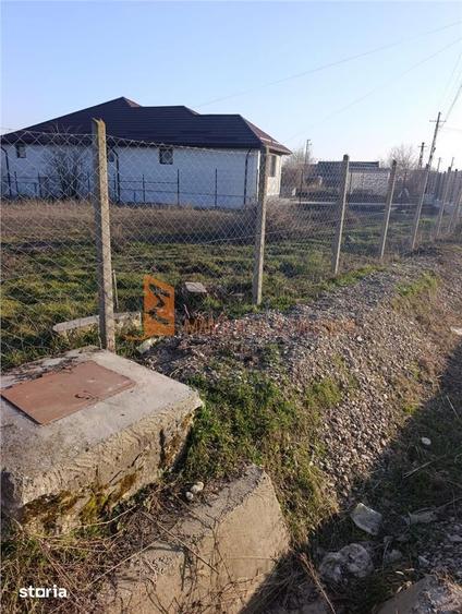 Teren de 4232 mp, în Merei