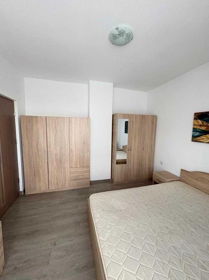 Apartament cu 2 camere decomandat în Europa