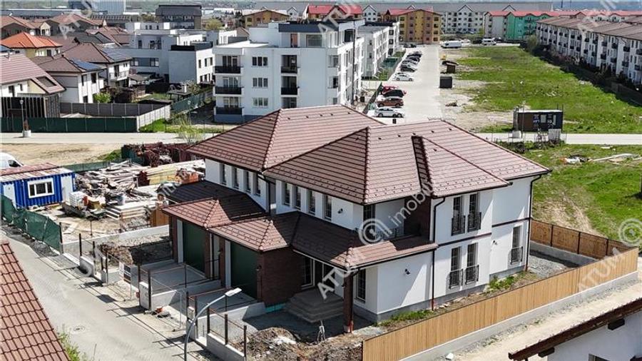 Casă individuală cu 5 camere cu Canalizare în Șelimbăr