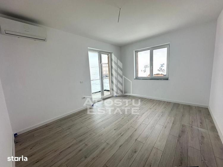 Apartament cu 2 camere decomandat în Ghiroda