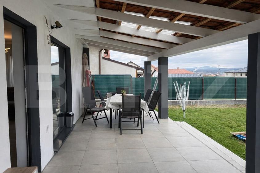 Casă individuală cu 5 camere cu Teren 600 Mp în Reghin
