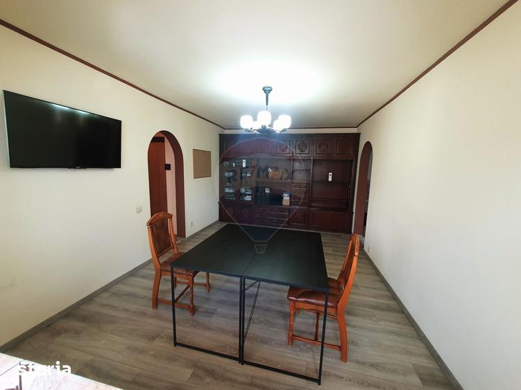 Apartament cu 3 camere decomandat, mobilat în Rahova