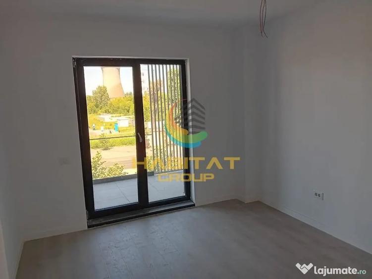 Apartament cu 3 camere decomandat în Titan