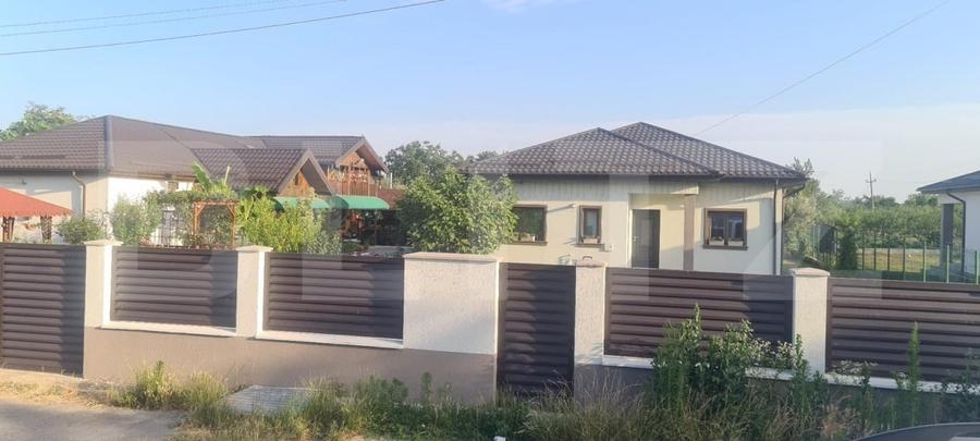 Casă individuală cu 4 camere cu Canalizare în Găești