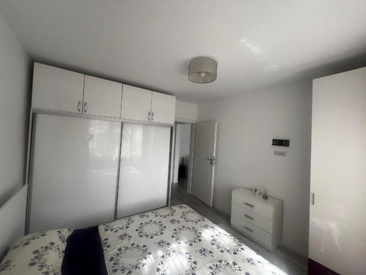 Apartament cu 2 camere semidecomandat, mobilat în Central