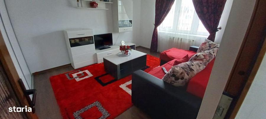 Apartament cu 2 camere decomandat, mobilat în Decebal