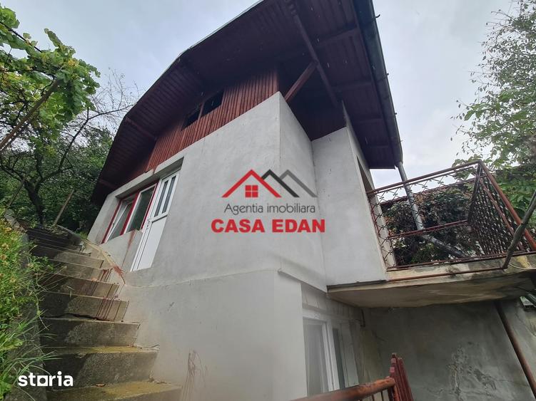 Casă cu 3 camere cu Teren 1000 Mp în Bănești