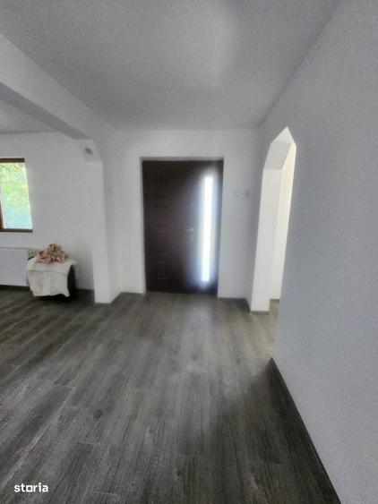 Casă cu 3 camere în Lilieci