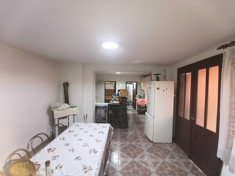 Casă cu 4 camere în Plugova