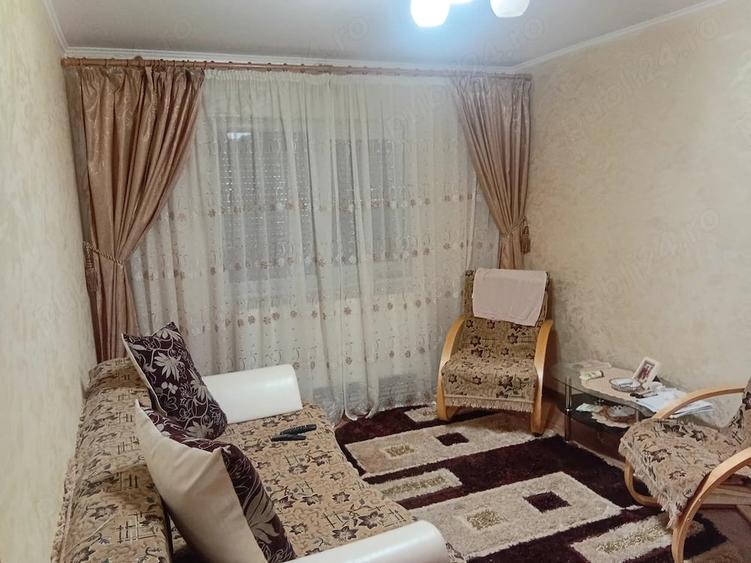 Apartament cu 2 camere nedecomandat în Obor