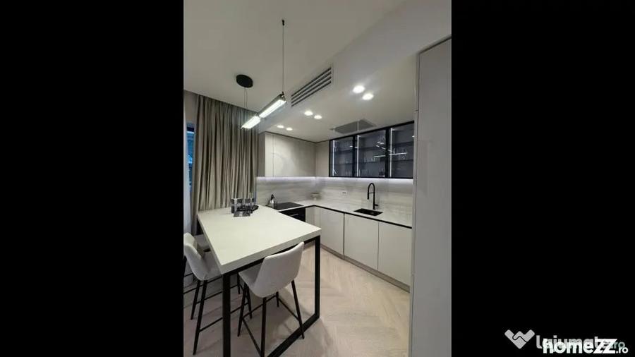 Apartament cu 3 camere decomandat în Aviației