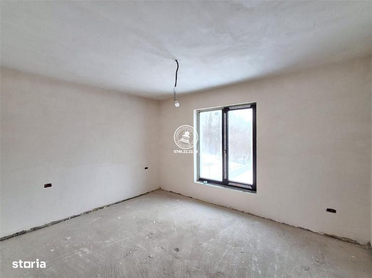 Casă cu 4 camere în Vânători