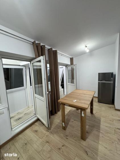 Garsonieră în Bradu