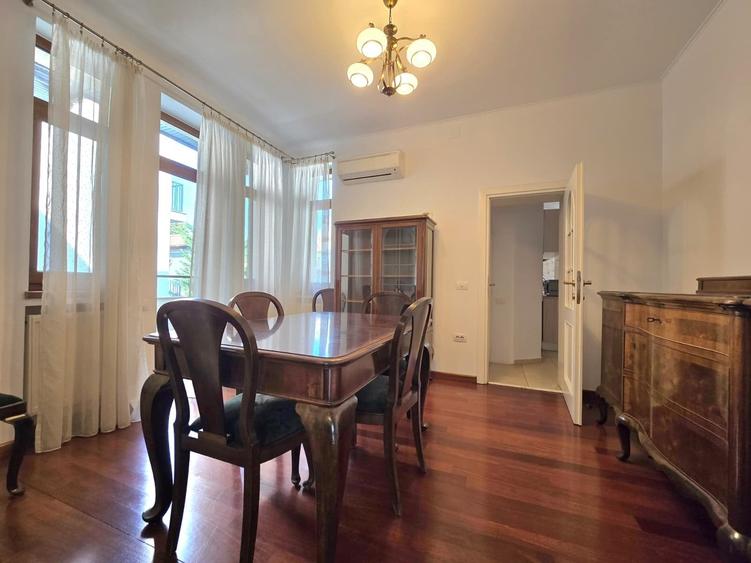 Apartament cu 5 camere în Aviatorilor